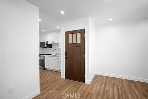 1 bed, 577 sqft, $1,950 — Photo 2