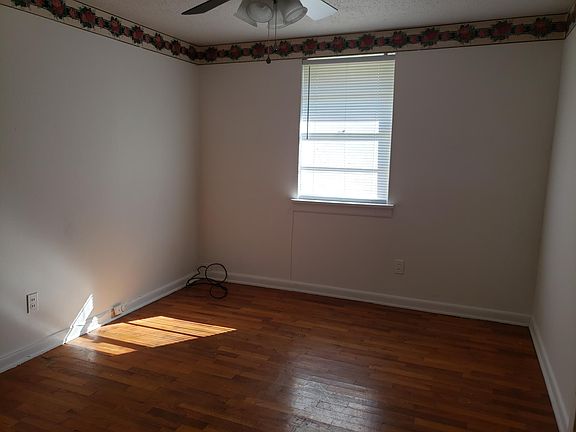 4th image of 3405 W 14th Ave