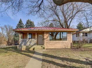 91 East St, Crystal Lake, IL 60014