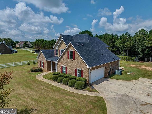 5th image of 249 Hedgewood Dr