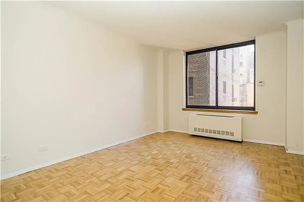 Rented by Century 21 Metropolitan | media 24