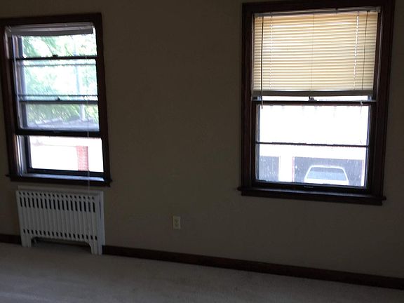 2nd image of 430 S Jefferson St APT 5