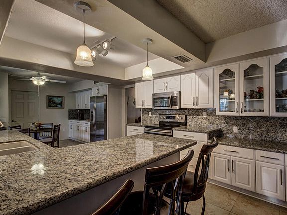 4th image of 9421 W Country Club Dr #53