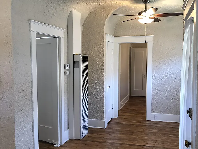 501 W Whiting Ave — Photo 13