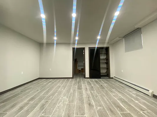 Rented by NY Space Finders Inc. | media 27