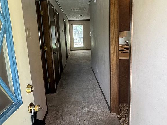 2nd image of 1731 Woodpointe Dr