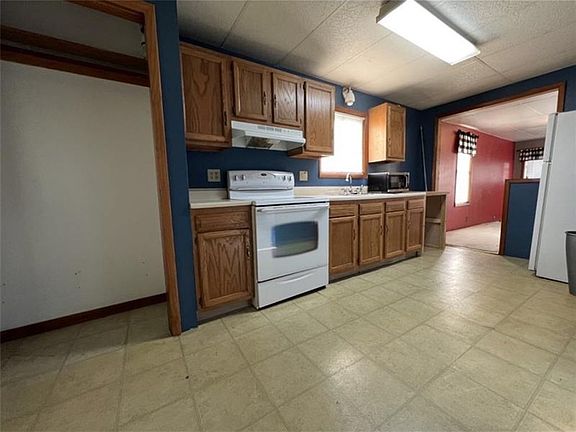 3rd image of 58 Prospect St