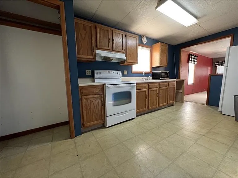 58 Prospect St — Photo 3