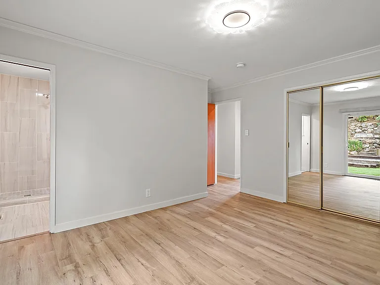 2611 Ponce Ave — Photo 19