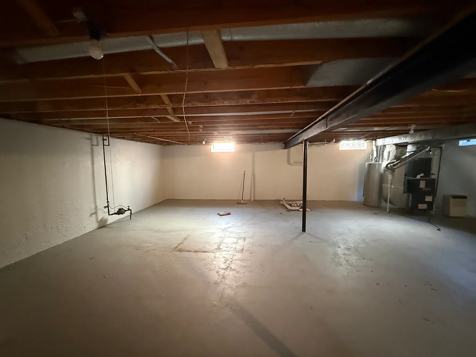 3 bed, 1600 sqft, $3,000 — Photo 4