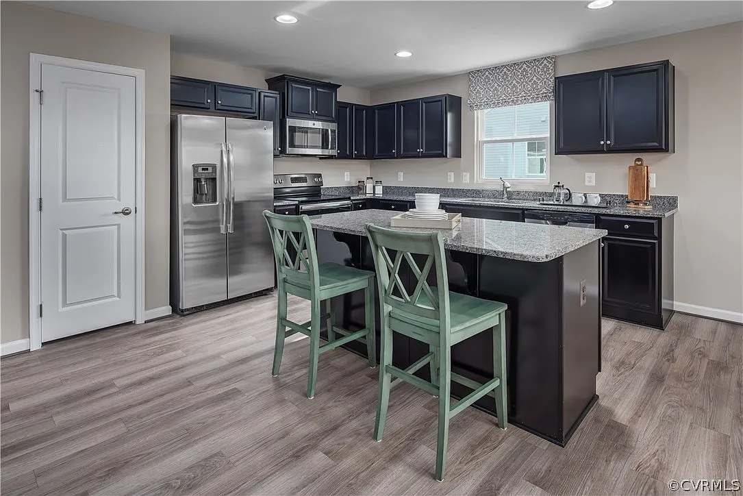 3 bed, 1720 sqft, $2,700 — Photo 2