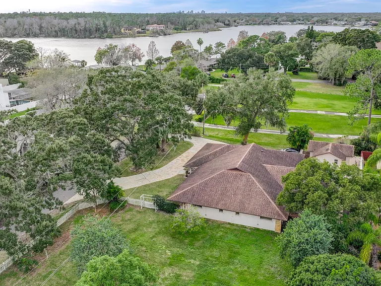 8943 Lake Irma Point — Photo 68