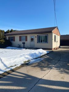 1020 S Sawyer St, Oshkosh, WI, 54902