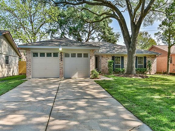 3rd image of 8822 Troulon Dr