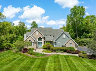 18 Hazel Ct, Shelton, CT 06484