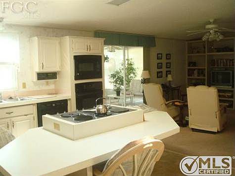 4th image of 10045 Bardmoor Ct