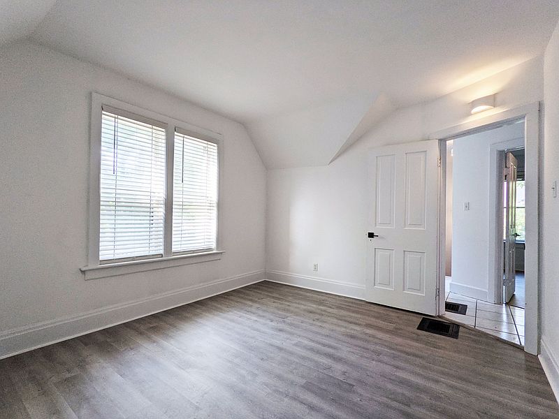Kitchener Apartment for rent - 1 Bedroom — photo 3