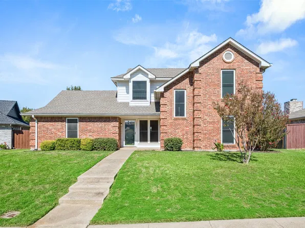 1331 Falcon Dr, Lewisville, TX 75077