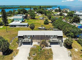 208 S Canal St, Ruskin, FL 33570