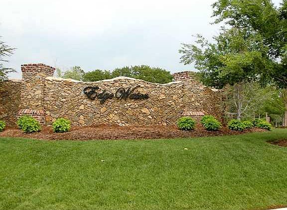 2nd image of 5925 Newport Dr #6