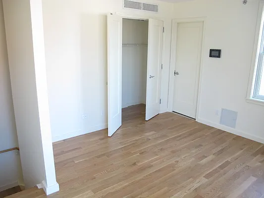 Rented by Residents Team | media 11