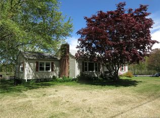 37 Warsaw St, Deep River, CT 06417