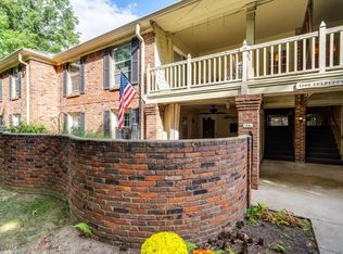 1300 Culpepper Dr APT 3A, Akron, OH 44313