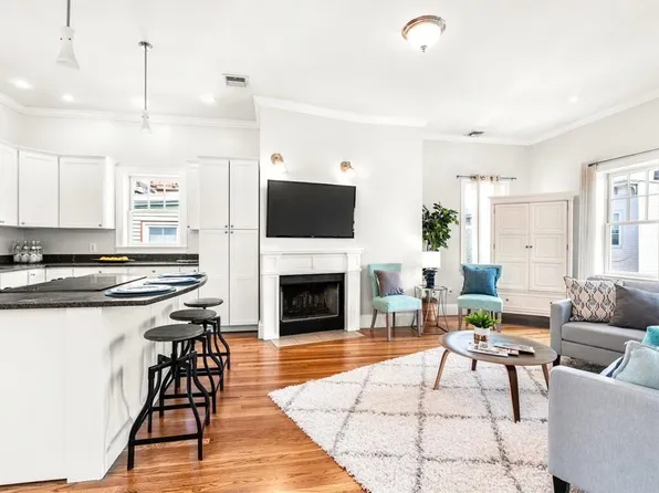 42 Elm St #3, Charlestown, MA 02129