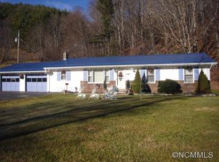 1878 Bolens Creek Rd, Burnsville, NC 28714