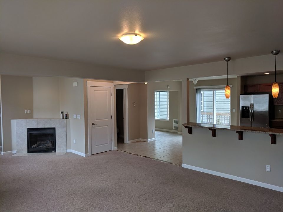 2nd image of 1726 98th Pl SW