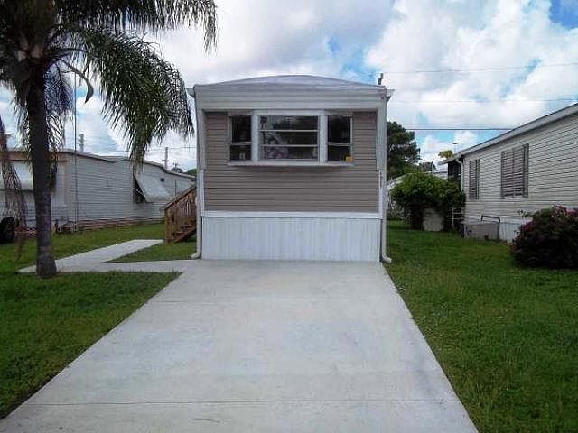 1st image of 5937 Apache Dr