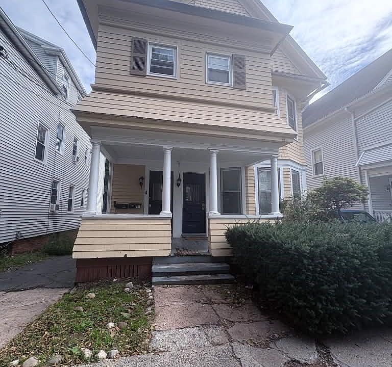2nd image of 41 Pardee Pl #22