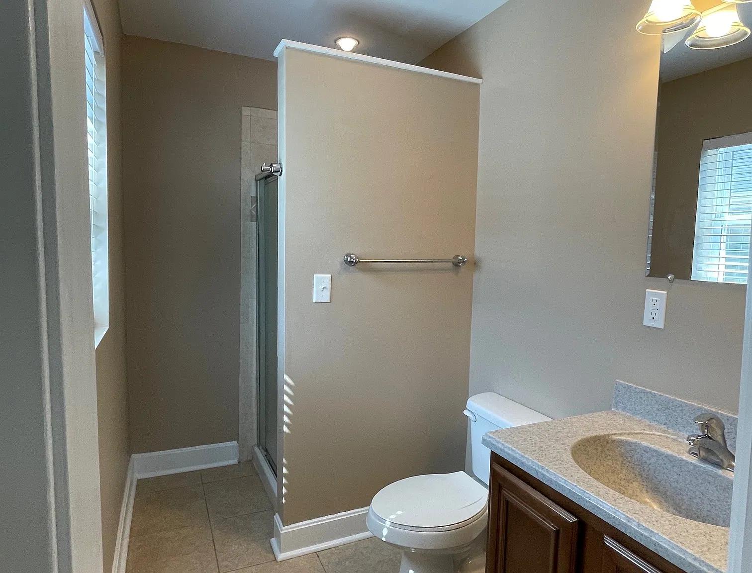 1810 Madison St — Photo 4