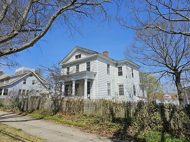 19 Howard Ave #2 — Photo 3