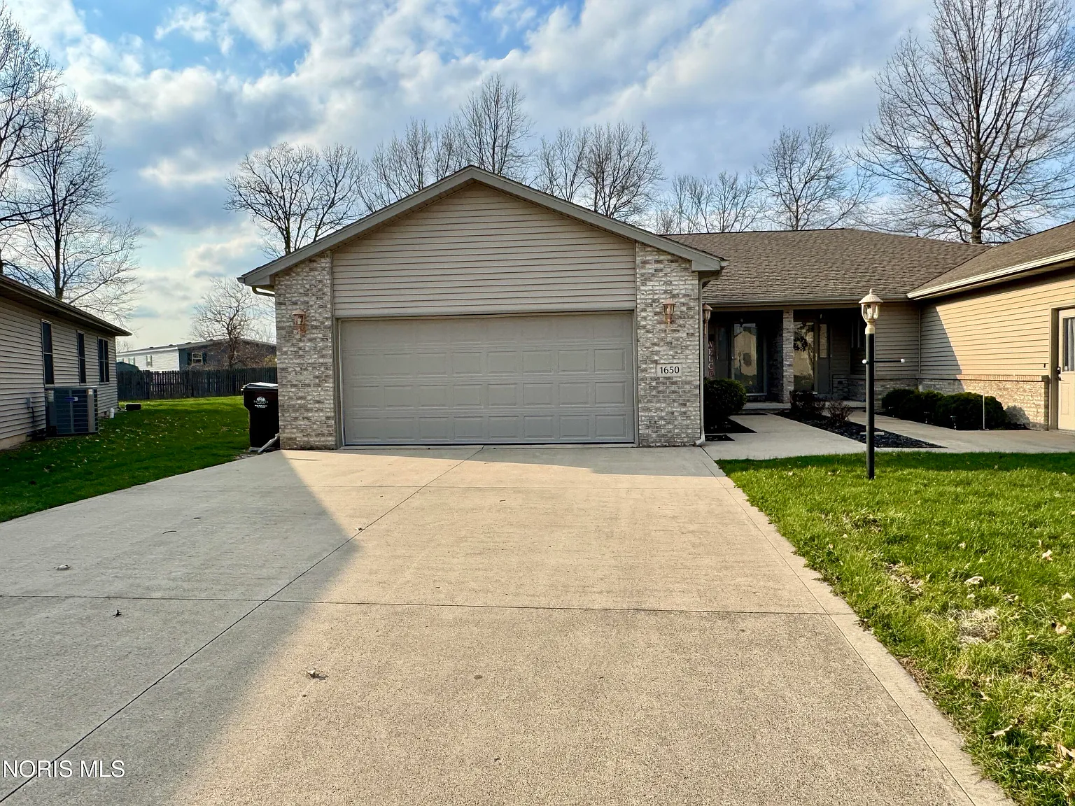 1650 Fairlawn St photo 1