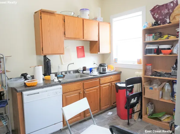 101 Sydney St #1, Dorchester, MA 02125