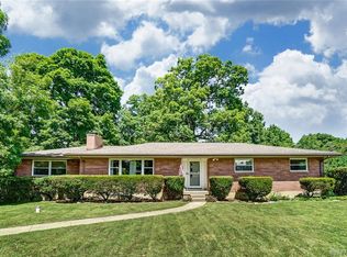 3332 Fair Oaks Dr, Dayton, OH 45434