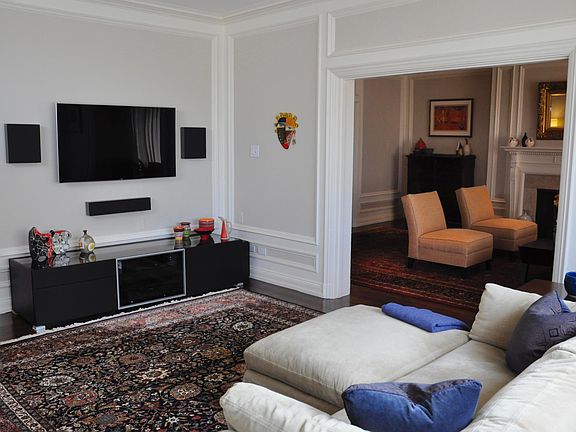 5th image of 250 Laurel St APT 201