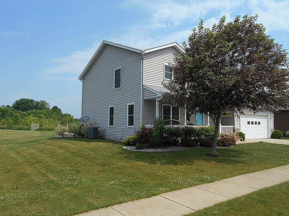 2nd image of 208 Whispering Blvd