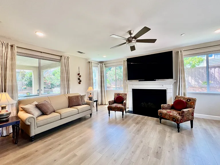 1429 S Wilshire Ave — Photo 7