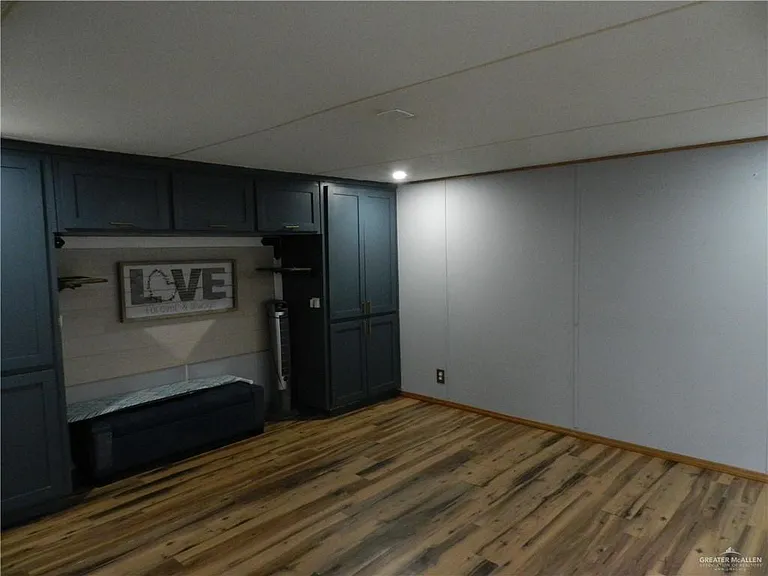 1718 E Juarez Ave NE — Photo 19