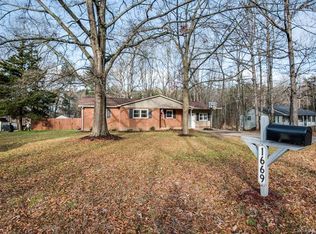 1669 Belcross Ln, Newton, NC 28658