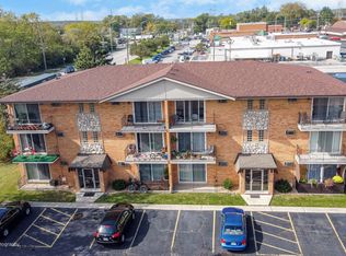 7550 W 111th St APT 2D, Worth, IL 60482