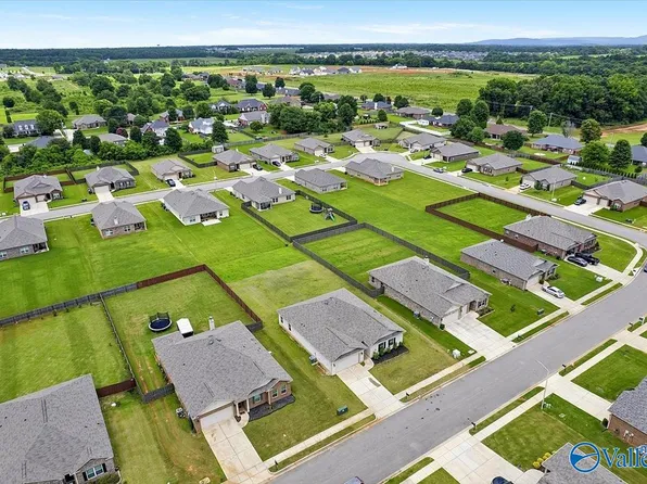 107 Arctic Fox Trl, Meridianville, AL 35759