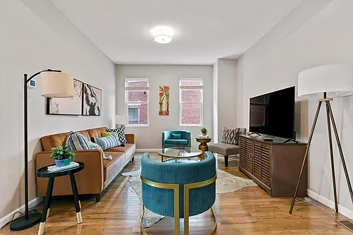 58 Vernon St Photo 1