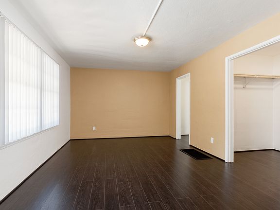 5th image of 455 Magnolia Ave APT 16