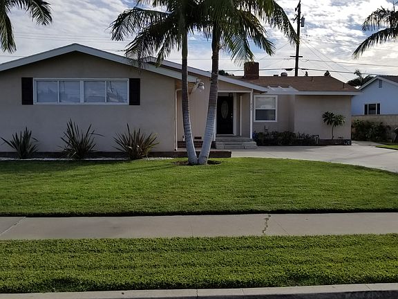 2nd image of 1828 E Morava Ave