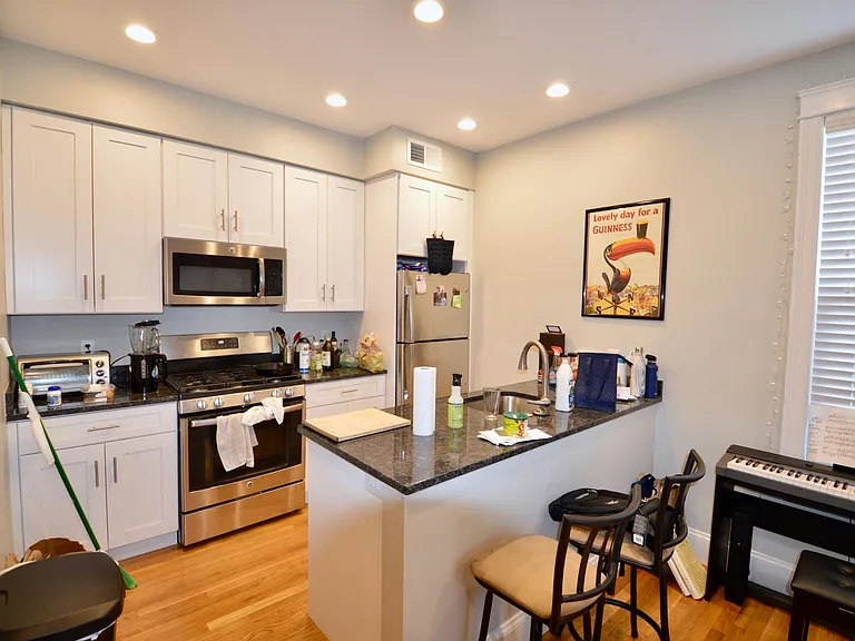 405 S Huntington Ave #2R — Photo 53