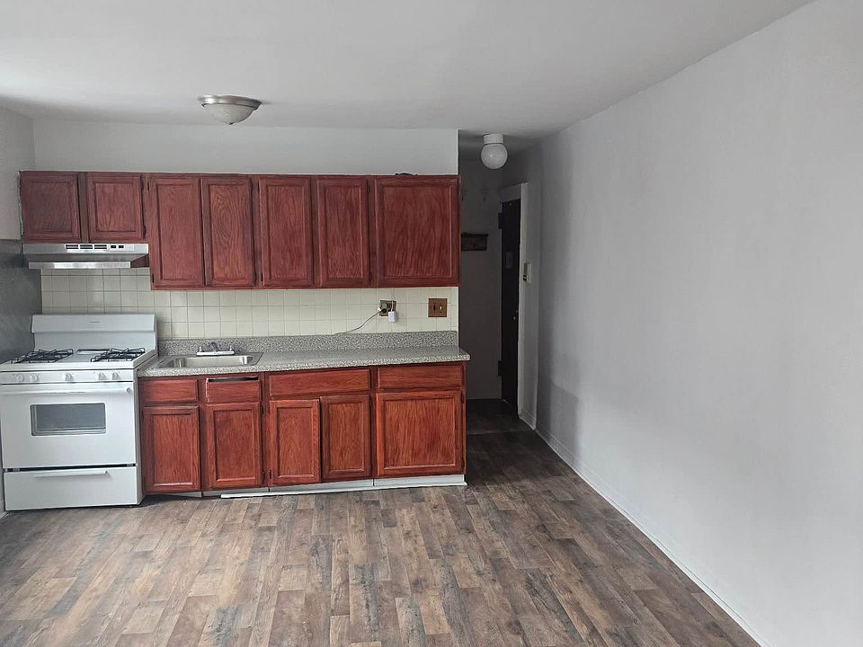 1st image of 427 15th St APT 4D