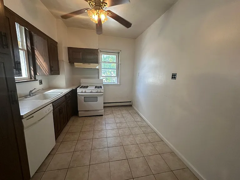 329 Columbia Ave #2 — Photo 10